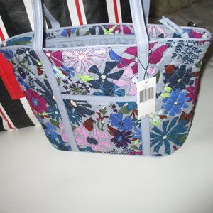 Vera Bradley Bengal Lilly Pattern Smal Trimmed Vera Tote NWT free Shipping